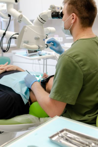 Эндодонтическое лечение каналов